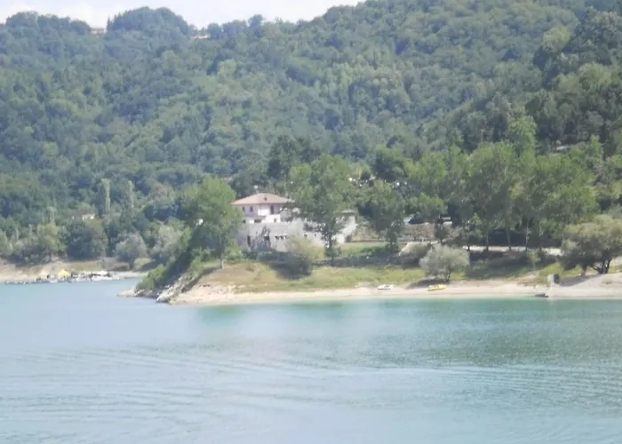 Agriturismo Incantesimo del Lago Salto Varco Sabino